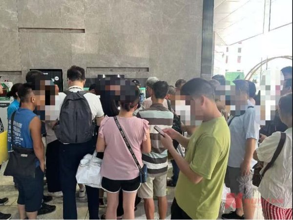 炒股配资开户网站 开店近百家的装修品牌靓家居突然宣布“停止经营”：公司总部无人接待，有项目经理称今年结算周期从40天延长至6个月